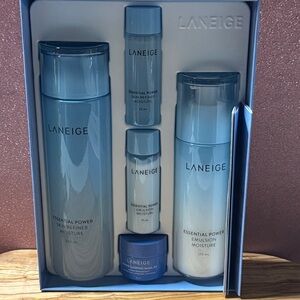 LANEIGE Basic DUo SET Essential Power Moisture Set - NEW
